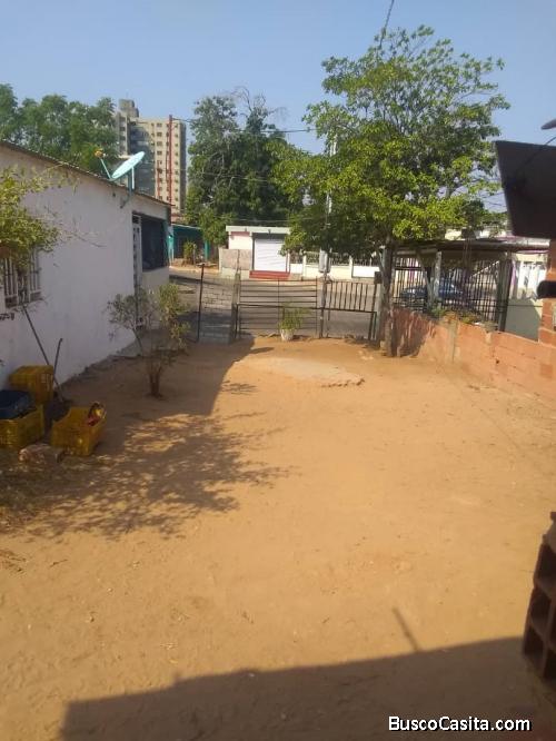 se vende terreno bajando puente santa clara circunvalacion 1 10mts x 20mts de largo