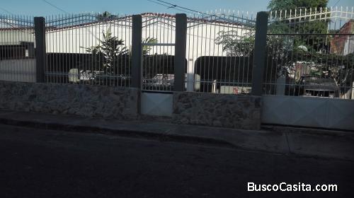 Vendo casa con buena ubicacion, exelente clima