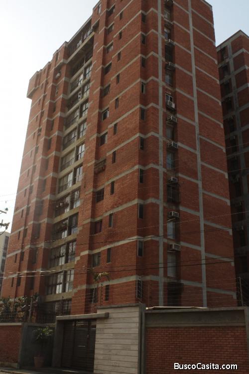 Apartamento en Edificio Verónica Isabel