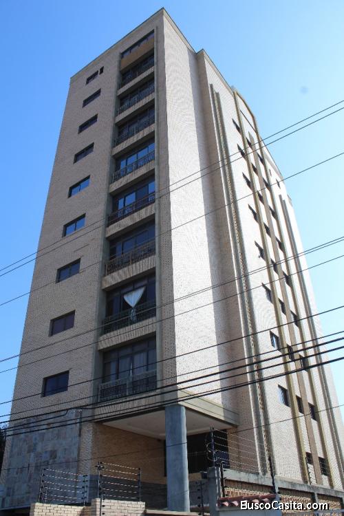 En Venta Apartamento en Edificio Toki Eder