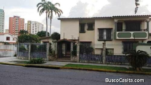 SKY GROUP VENDE CASA QUINTA EN URB. TRIGAL NORTE
