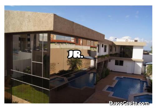 Vendo CASA ESPECTACULAR, URB. VISTA AL CAMPO, VILLA GRANADA.