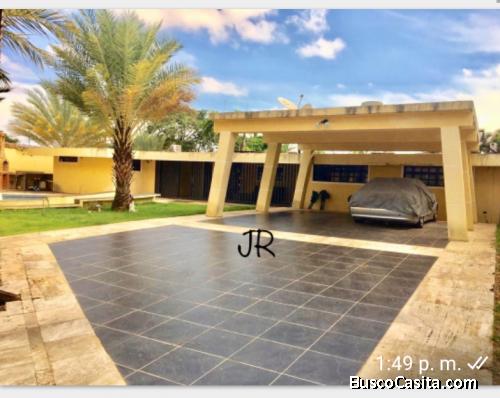 Vendo CASA/URB. VILLA ANTILLANA. 