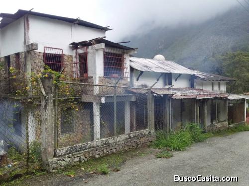 Hermosa y amplia Casa (2 en 1) en el Boqueron, Escuque, Trujillo