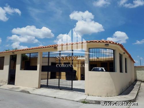 ky Group Corona Real ofrece Linda e Iluminada casa ubicada en Buenaventura Paraparal Guayos 