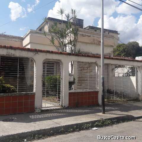 Vendo casa para remodelar en Prebol