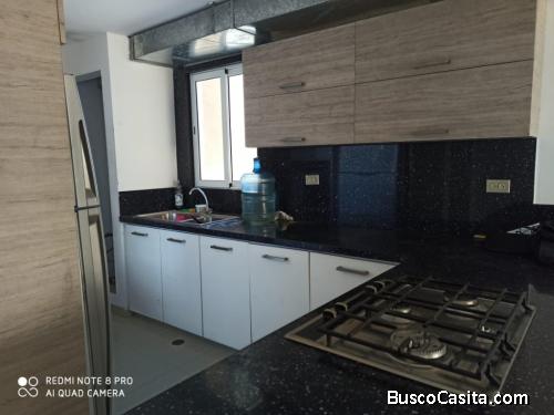 Apartamento En Alquiler Residencias Lago Country III