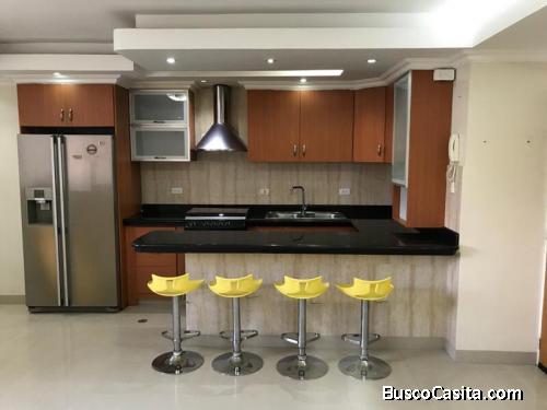 Apartamento en Venta en Res Loma de Los Mangos 80Mtrs2 Cod. FOA-962