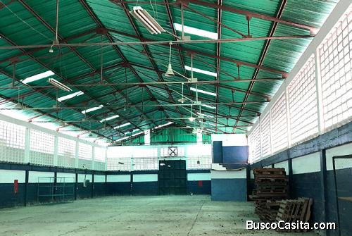 Yamily Ochoa Vende Galpón Av. Lisandro Alvarado - YGL1