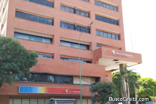 Alquiler Oficina Torre Venezuela Av. Bolívar Norte - ROF7