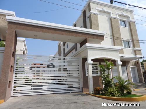 APARTAMENTO EXCLUSIVO 138m2 RES. VILLA DORAL - TORRE DALLAS