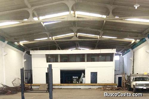 Se Alquila Galpón 857 M2 Zona Industrial - YGL2