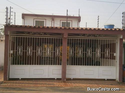 VENDO CASA, CABIMAS - ZULIA. SECTOR NUEVA ROSA - URB LAS ACACIAS