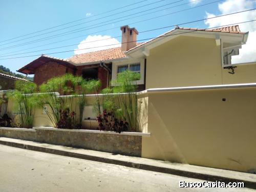 Se vende espectacular casa a en exclusiva  urbanizacion  El Conuco, Chorros de Milla, Estado Mérida 