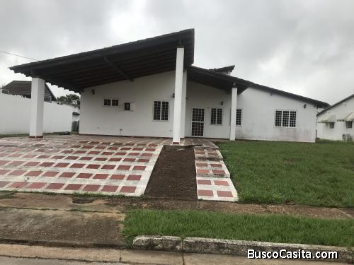 Busca casa de oportunidad  para remodelarla a tu gusto y en la mejor urbanización de Maturín 