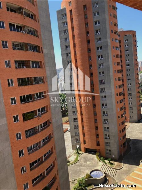 Bello Apartamento en Res. Las Américas