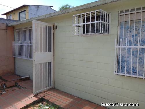 hermosa casa con terreno en cagua maracay conjunto cerrado