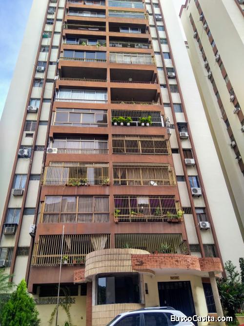 Confortable Apartamento en Venta, Urbanización Prebo (MAA-868)