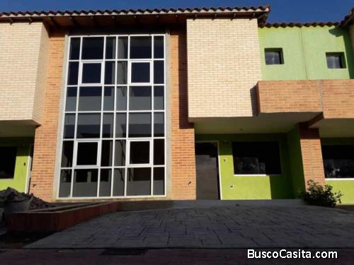 Town House en San Diego Villa la Fontana FOA-152