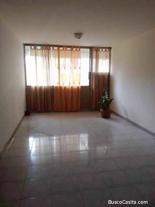 Apartamento adaptable a tu comodidad.