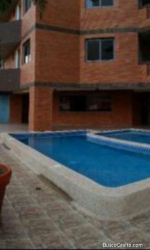 EN VENTA APTO. EN RESID. ARAMOUNT, LECHERIA