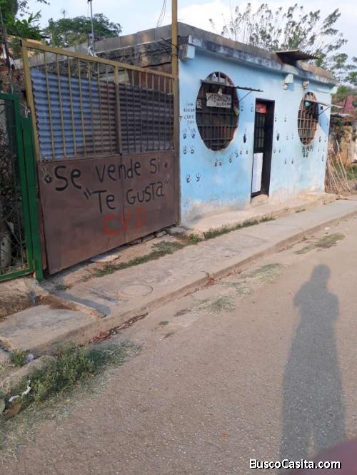 Vendo casita comoda en cúa