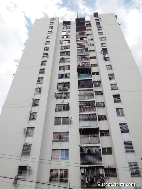 APARTAMENTO EN VENTA EN LA AVDA SUCRE DE CATIA