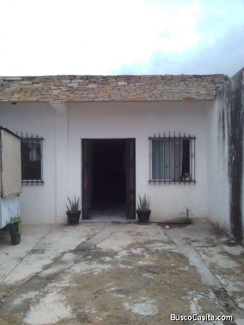 EN VENTA CASA EN SAN DIEGO , PUEBLO CASA DE 180MT 