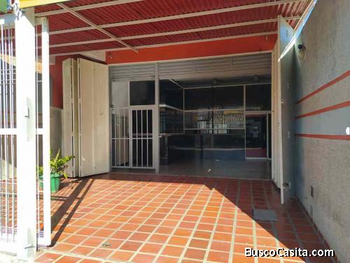 ALQUILER LOCAL COMERCIAL CALLE 25 ZONA CENTRICA