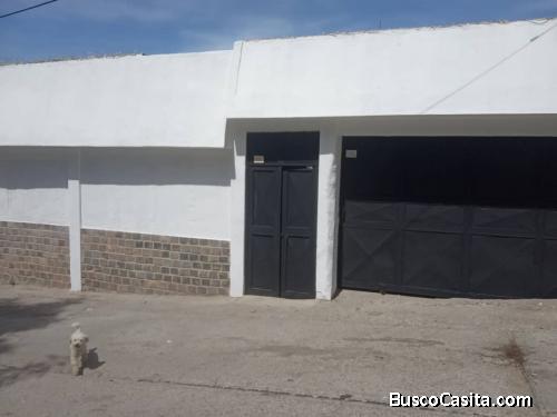 EN VENTA DOS CASAS UBICADAS EN CATIA LA MAR URB LA MARINA