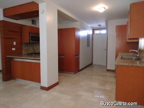 SE VENDE APARTAMENTO AV. MILAGRO MARACAIBO