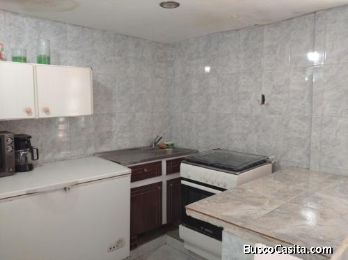 VENDO CÓMODA Y PRÁCTICA CASA EN ANTIMANO