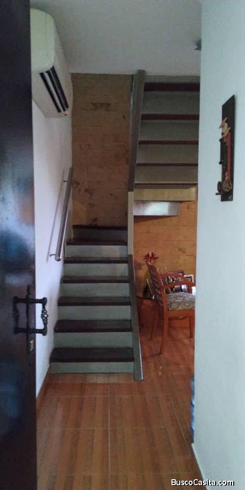 En Venta exclusivo y moderno Penthouse ubicado Guatire