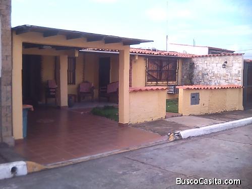 VENDO CASA UBICADA EN SECTOR TIPURO, URB. COLINAS DEL NORTE. MATURIN, EDO. MONAGAS
