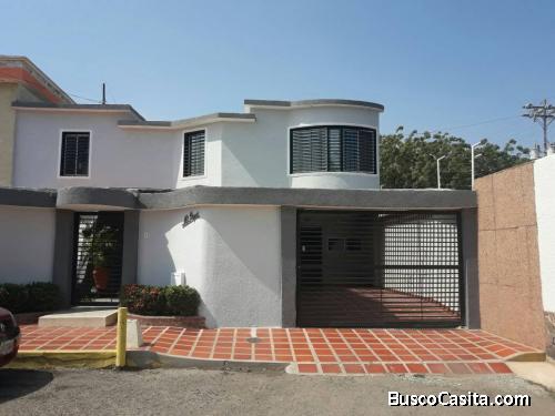 Casa venta Maracaibo Urb Santa Fé 3 060720