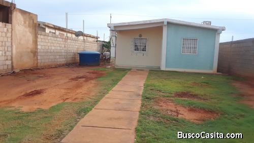 VENDO HERMOSA CASA URB. ELEAZAR AL LADO DE SOL AMADO