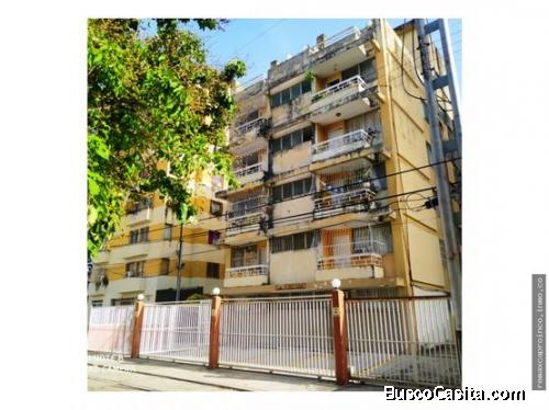 FUNCIONAL APARTAMENTO CERCANO A LA AV BOLIVAR NORTE