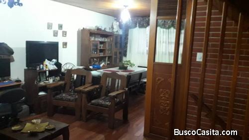 Vendo Apt duplex en Ruiz Pineda semi amoblado 