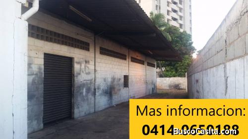 Galpon en Alquiler en plena Avenida Cecilio Acosta (Calle 67) entre Avenidas 12 y 13 | Maracaibo