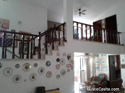 QUINTA DE ESQUINA EN LA VIÑA CON ZONIFICACION COMERCIAL