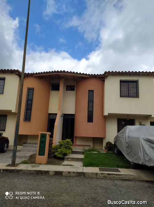 Casa en Venta en Cabudare semi amoblada