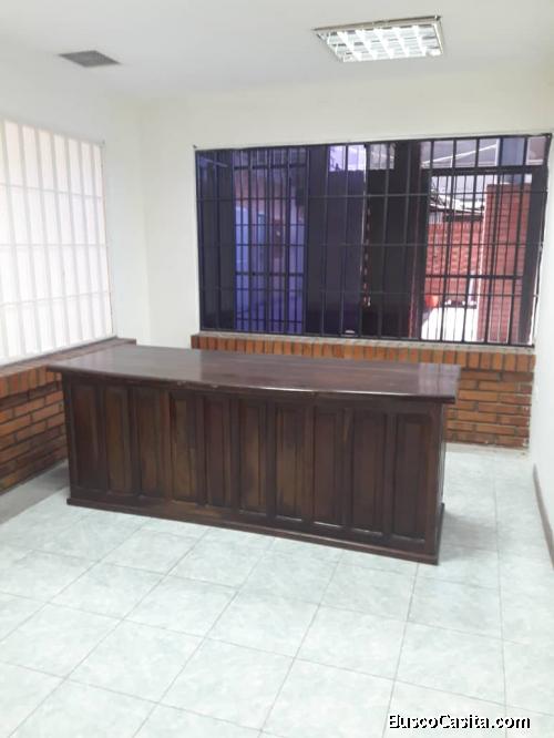 ALQUILER OFICINA EN CENTRO COMERCIAL COSMO