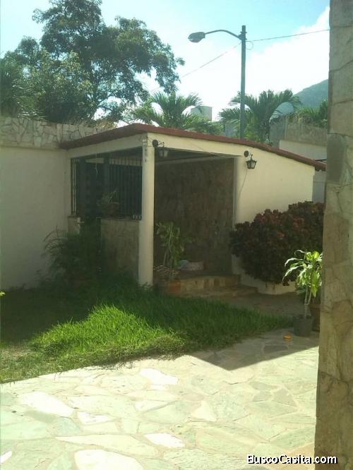Se vende hermosa quinta en los corales