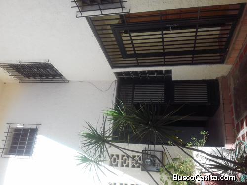 Espectacular casa ubicada en urbanización piedra azul, la trinidad 