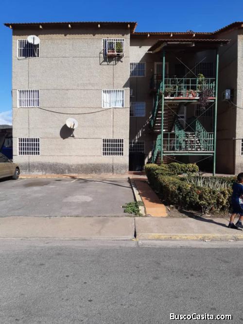 SE VENDE APTO. EN RESID. FLORIDA 2, BOYACA 2, BARCELONA