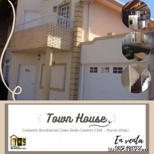 Town House en venta en Loma Linda Country Club
