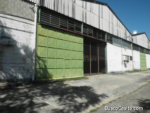 Alquiler de Galpon Nave de 720m2, 3000m2 de patio de maniobra Z.I. Carabobo 