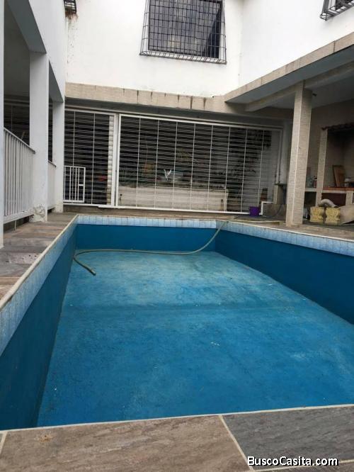 en venta casa en las quintas de naguanagua