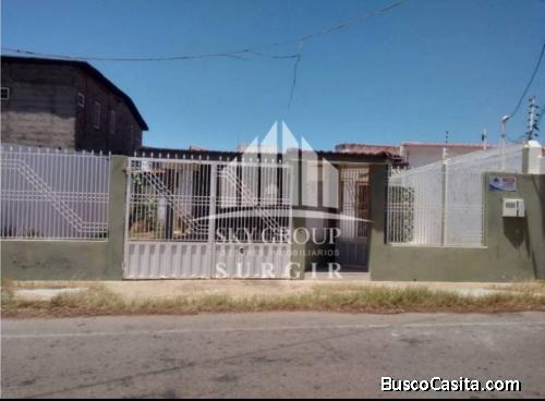 Casa en zona centrica de Santa Irene Punto Fijo