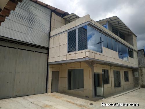 En venta galpón en guacara